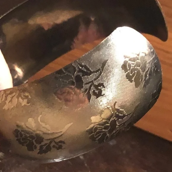 Vintage Etched Rose Floral Wide Metal Cuff Bracelet - Picture 9 of 13